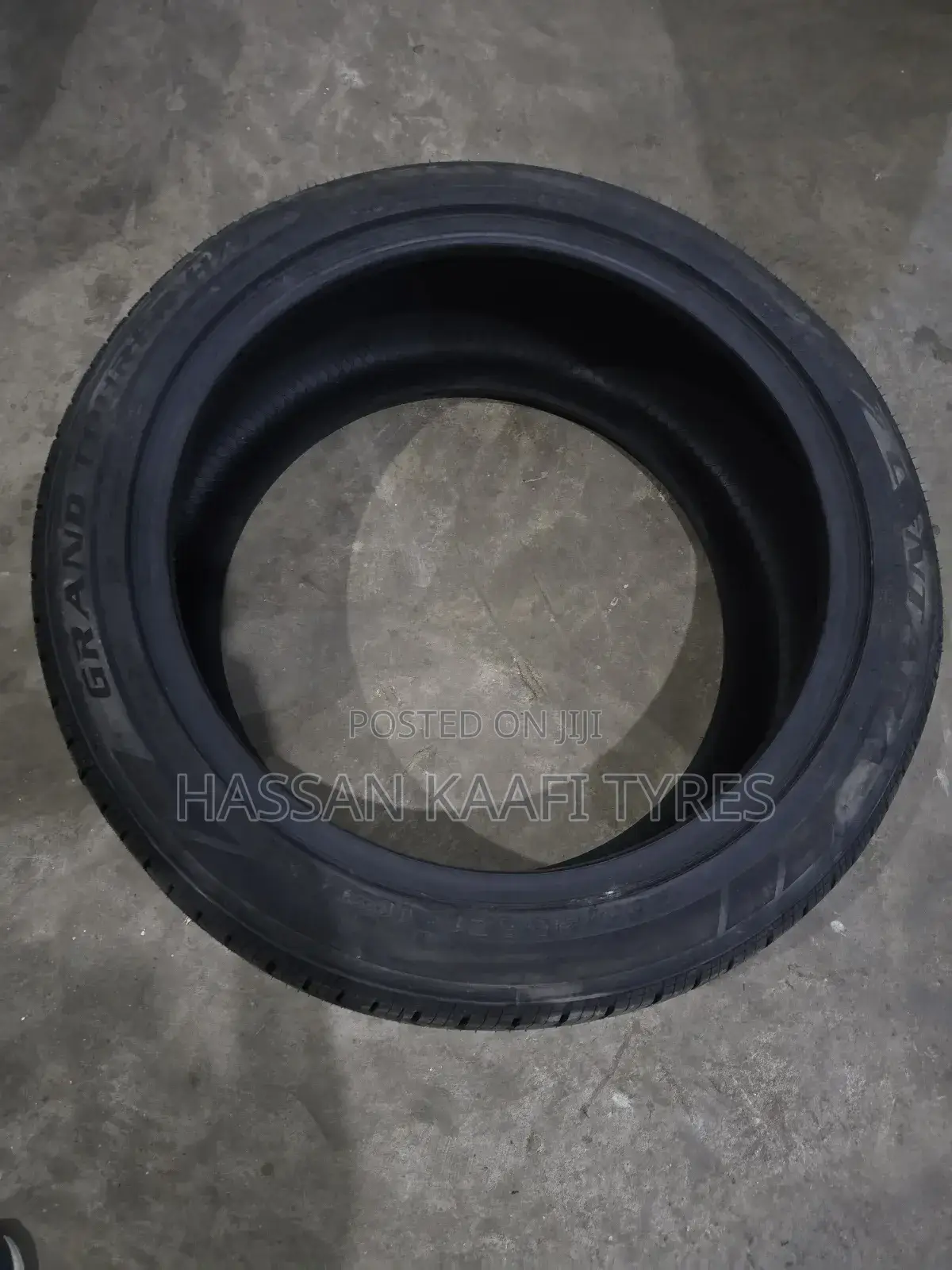 Centra 265/45r21
