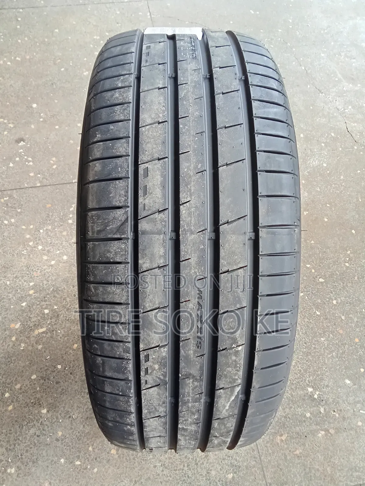 255/50 R20 Maxxis Victra Sport Vs6