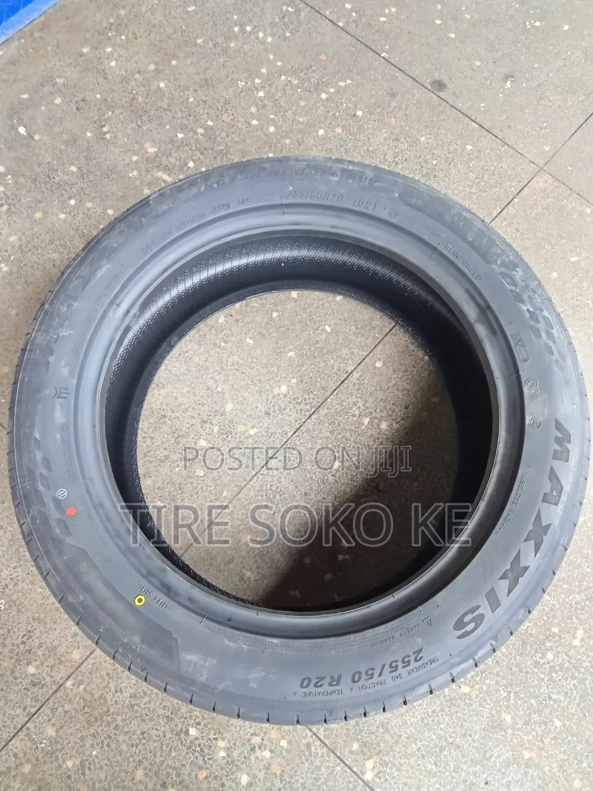 255/50 R20 Maxxis Victra Sport Vs6