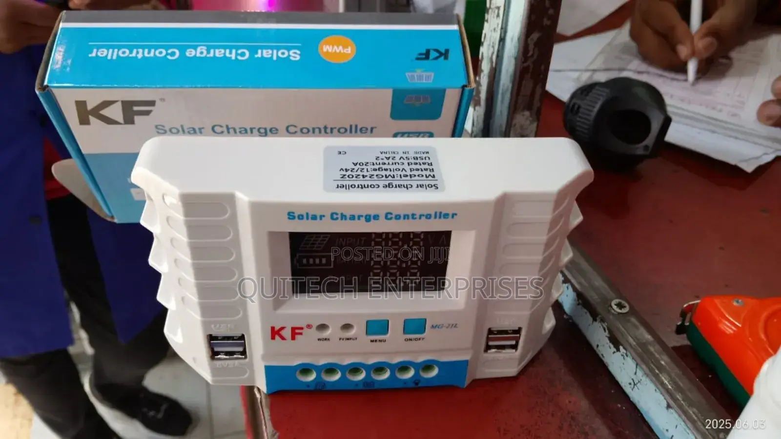 Affordable Solar Charge Controller/ 20a Charger Controller
