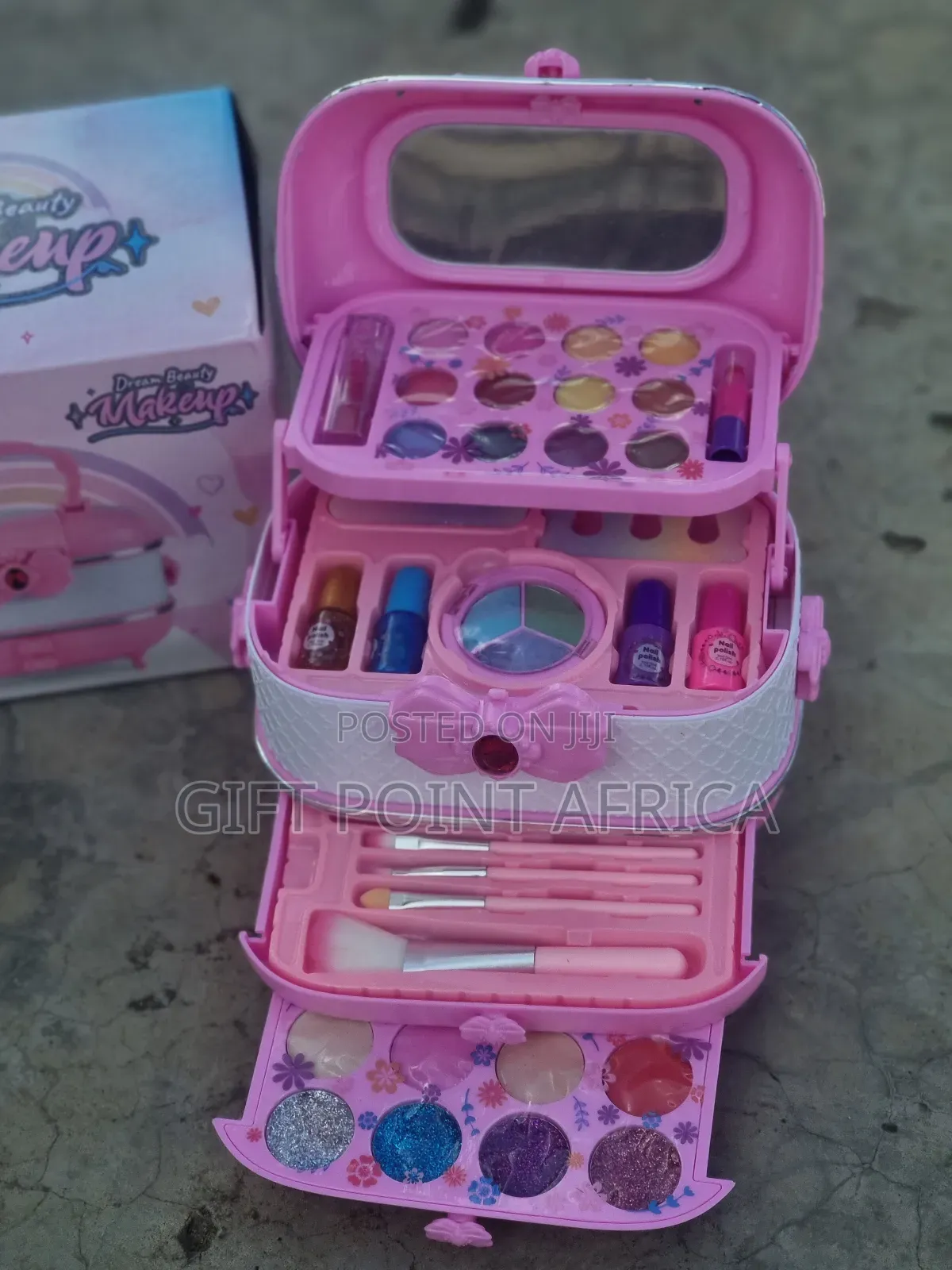 Real Kids Makeup Kit