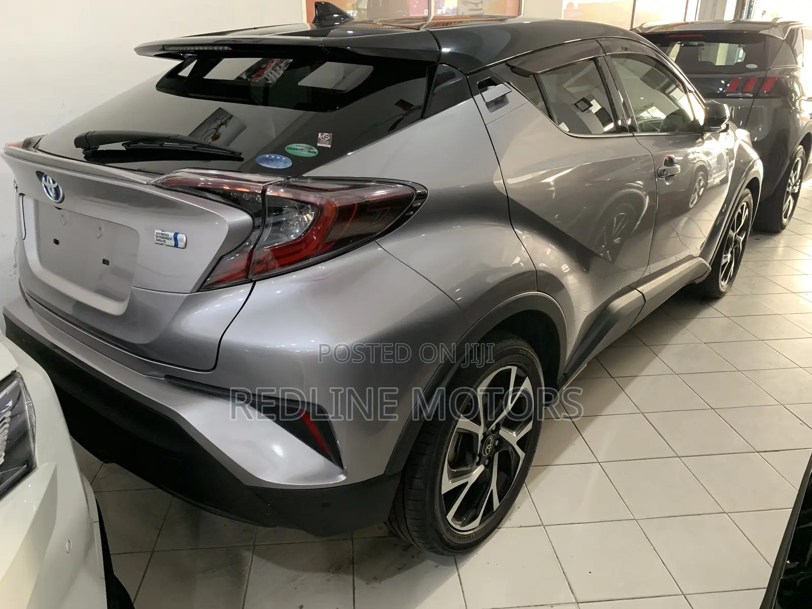 Toyota C-HR XLE Prermium FWD (2.0L 4cyl 2AM) 2018 Silver