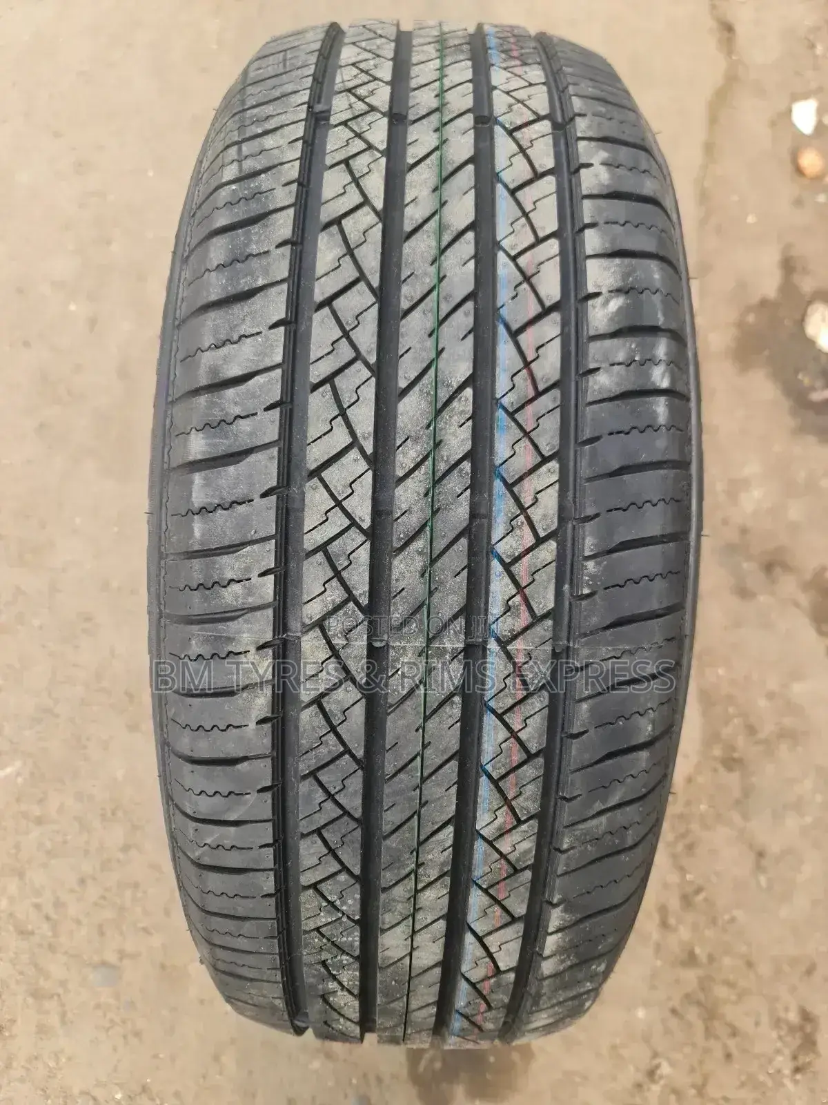 235 /55 R18 Comforser (Highway)