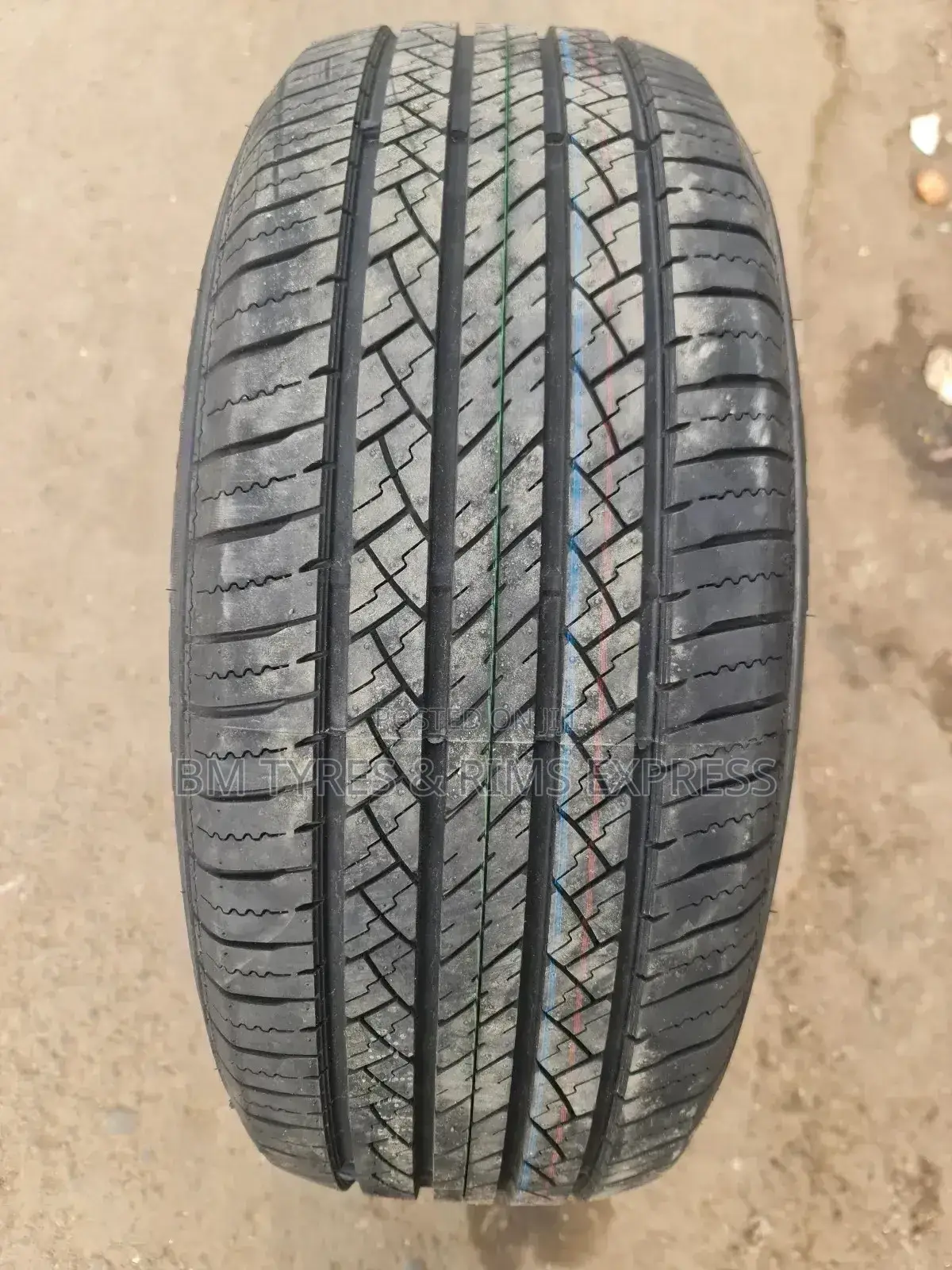 235 /55 R18 Comforser (Highway)