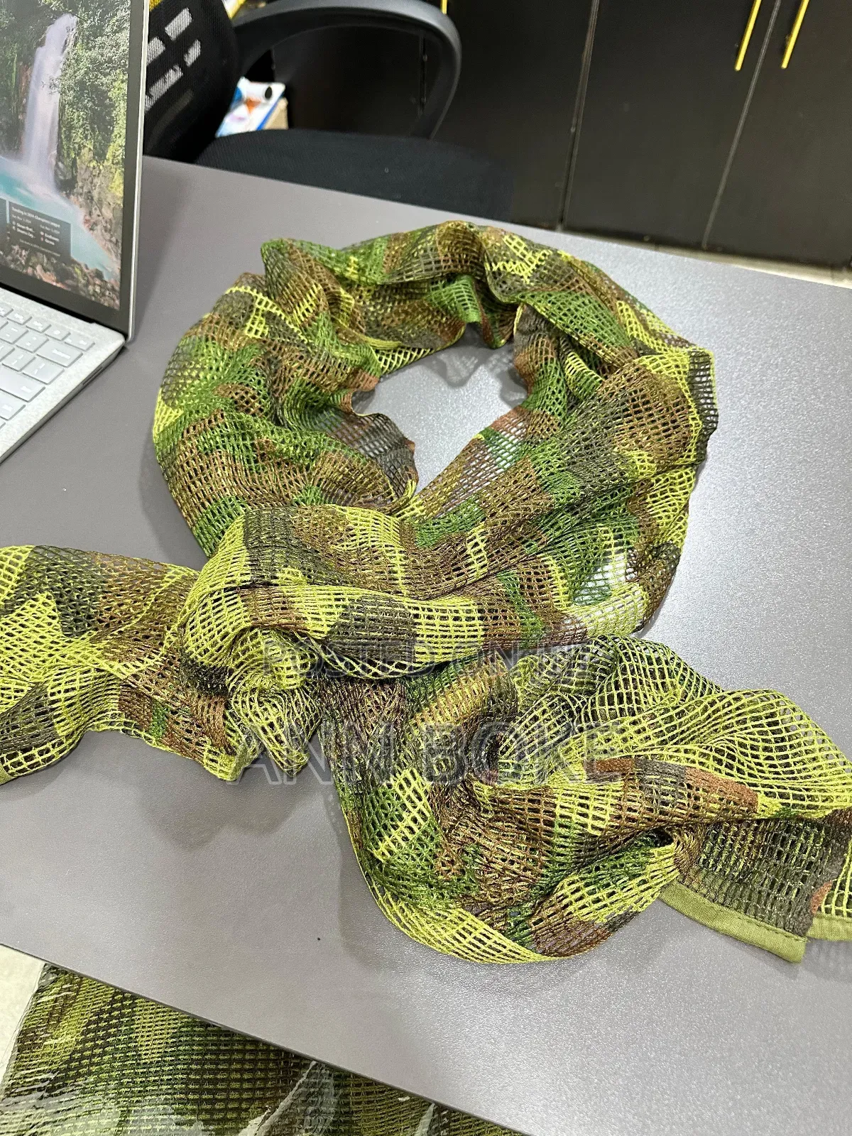Actual Photo
Tactical Scarf With Mesh
Colors: As Pictured