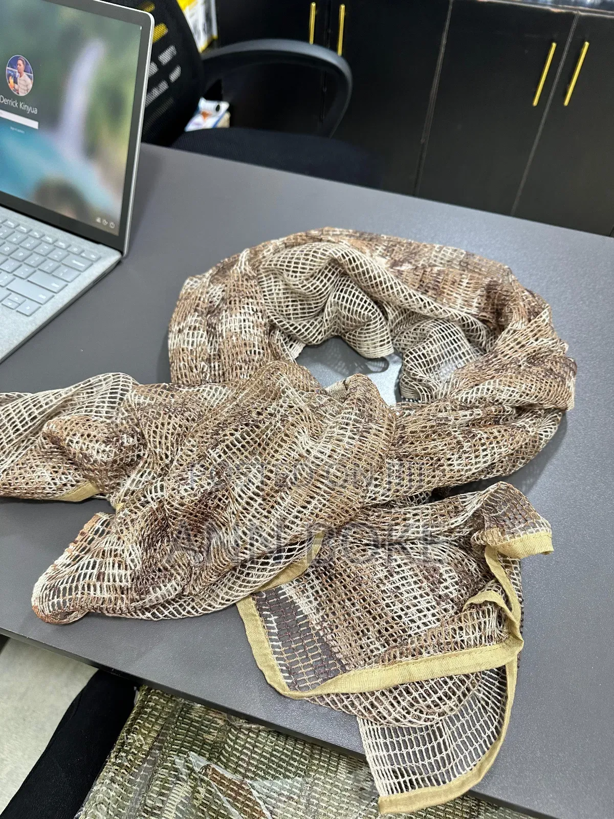 Actual Photo
Tactical Scarf With Mesh
Colors: As Pictured