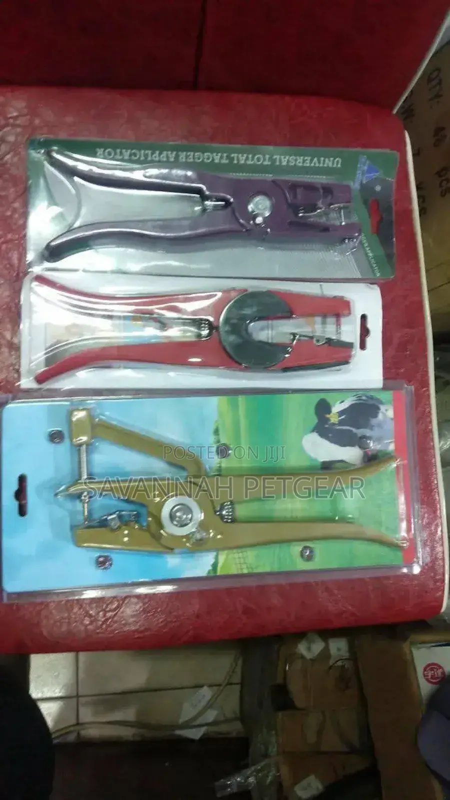 Universal Total Tagger Applicators, for Applying Ear Tags