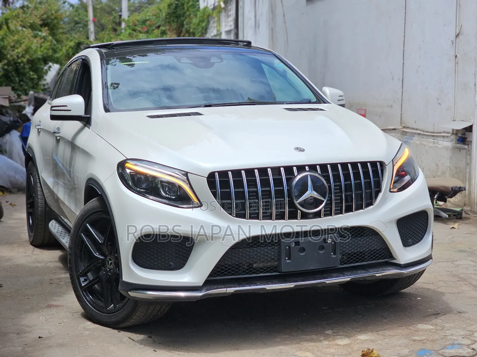 Mercedes-Benz GLE-Class GLE 350d 4MATIC 2018 Off white