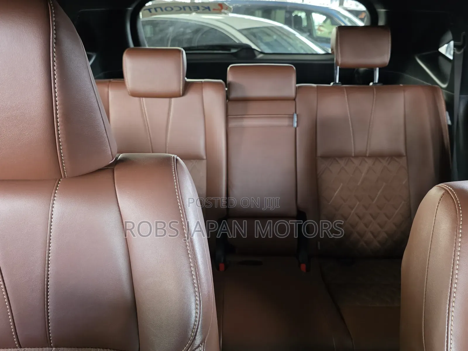 Toyota Harrier 2.0 2018 Off white
