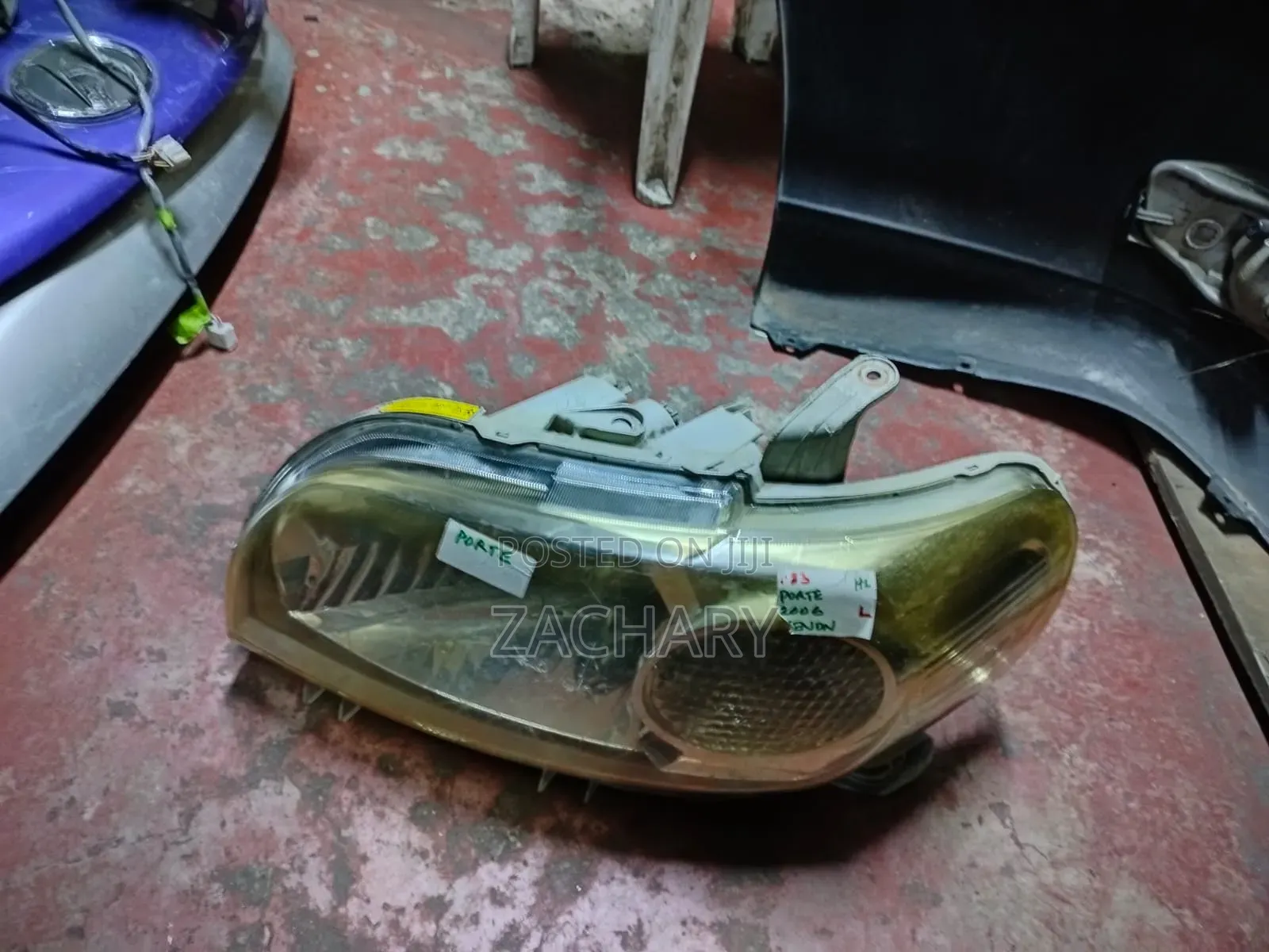 Porte 2008 Headlight