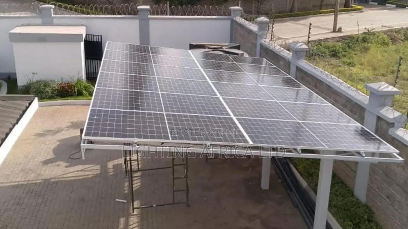8kva Hybrid + 10.26kwh Lithium Ion Battery - (8) 625w Bifacial Solar