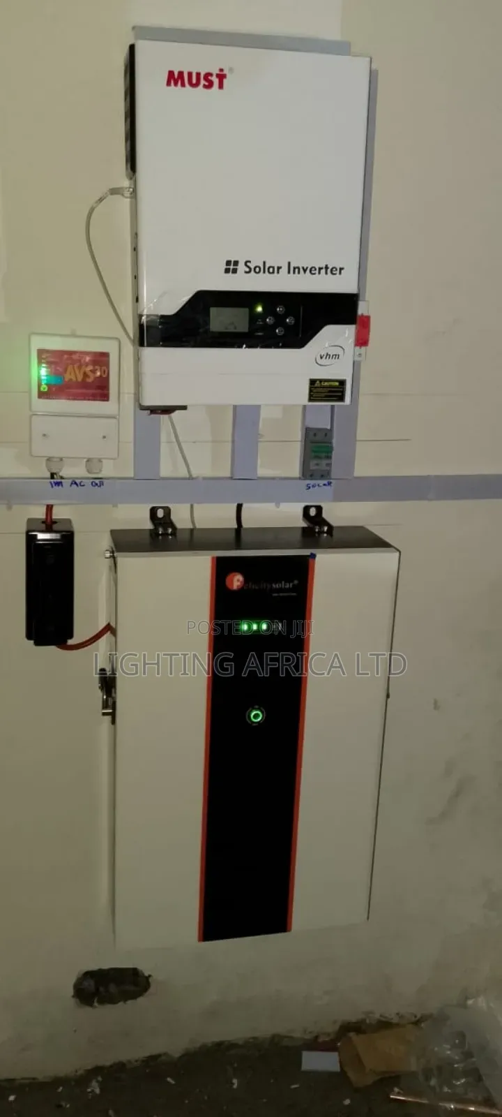 8kva Hybrid + 10.26kwh Lithium Ion Battery - (8) 625w Bifacial Solar