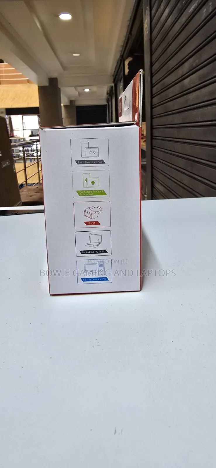 V8 Game Pad Controller for Android / Ios / Windows
