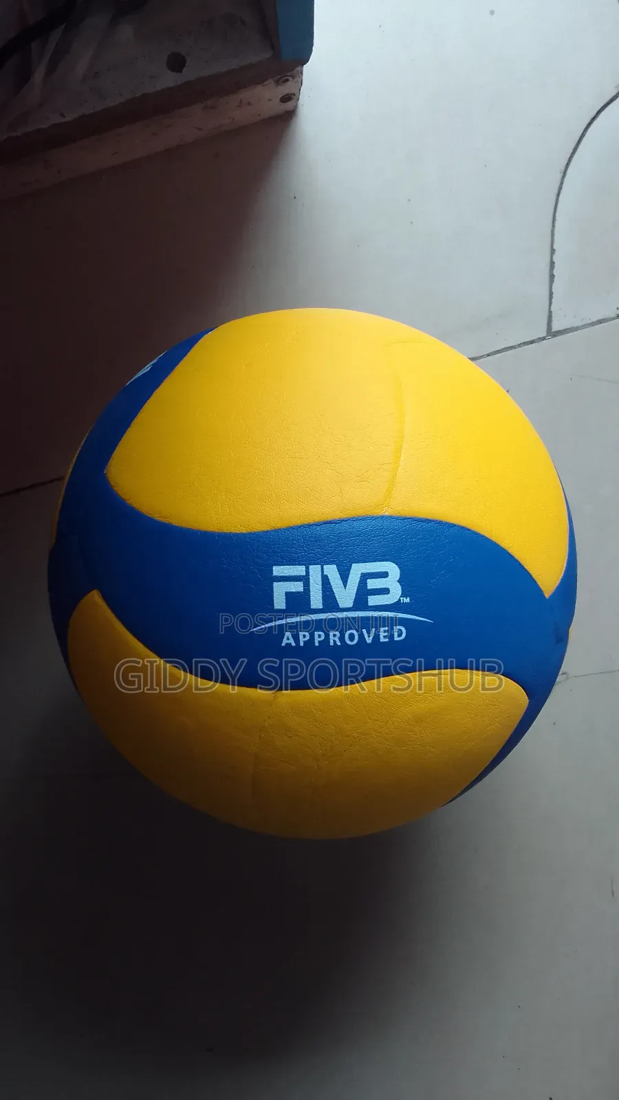 V330w Volleball Ball