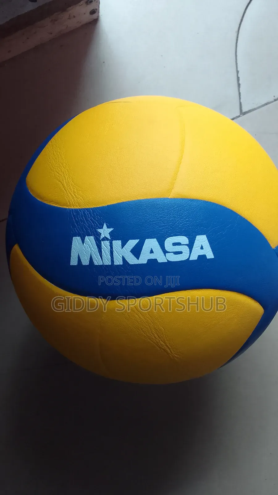 V330w Volleball Ball