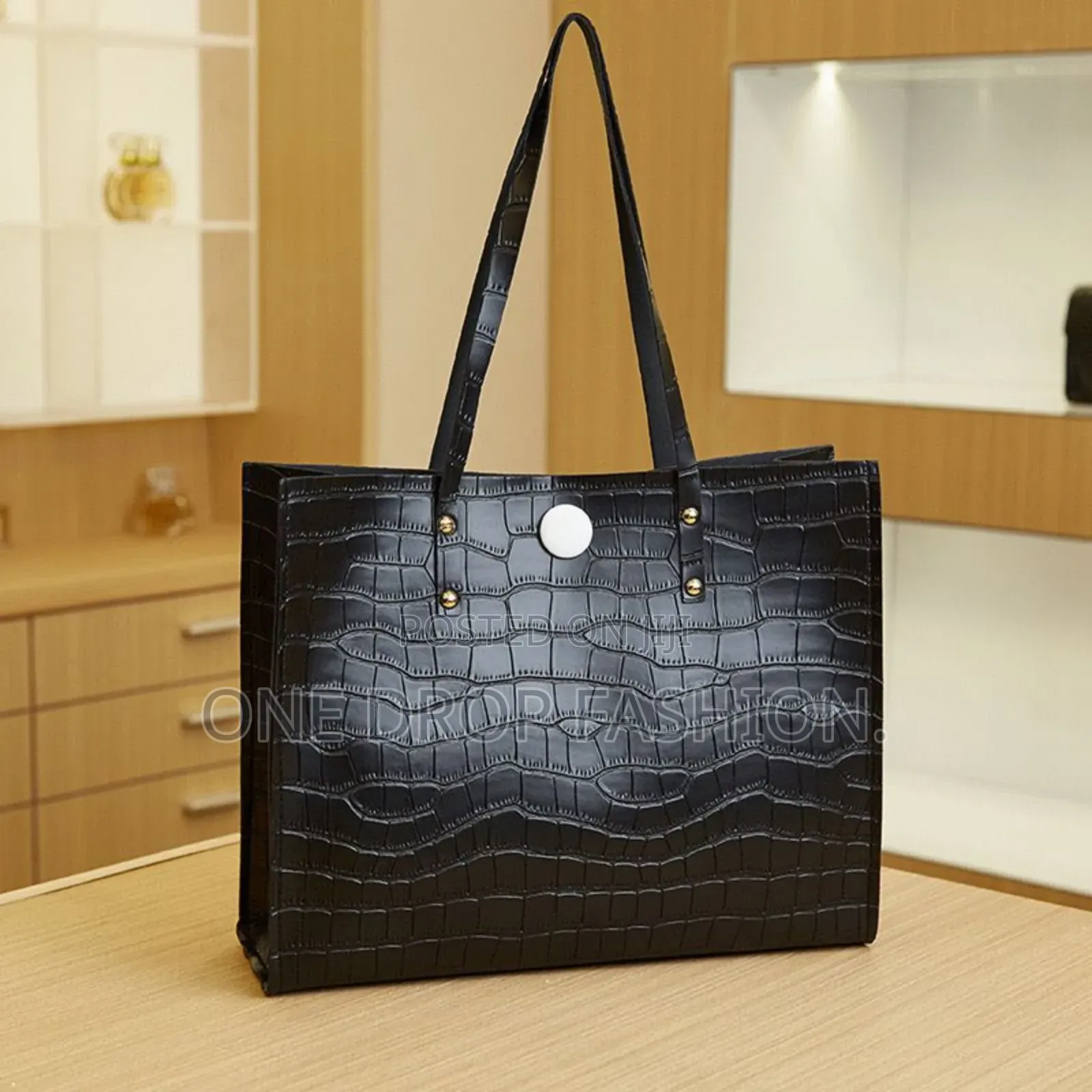 Zipped Toted Bags