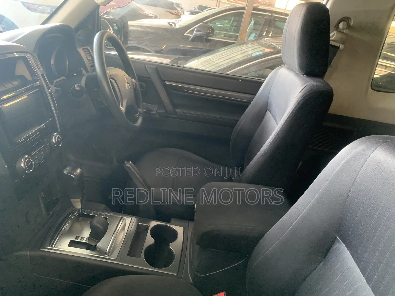 Mitsubishi Pajero V80 3.0 VR-I 2017 White