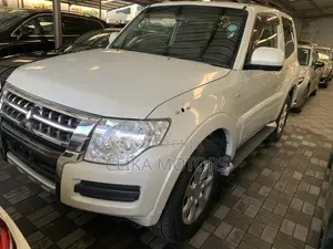Mitsubishi Pajero V80 3.0 VR-I 2017 White