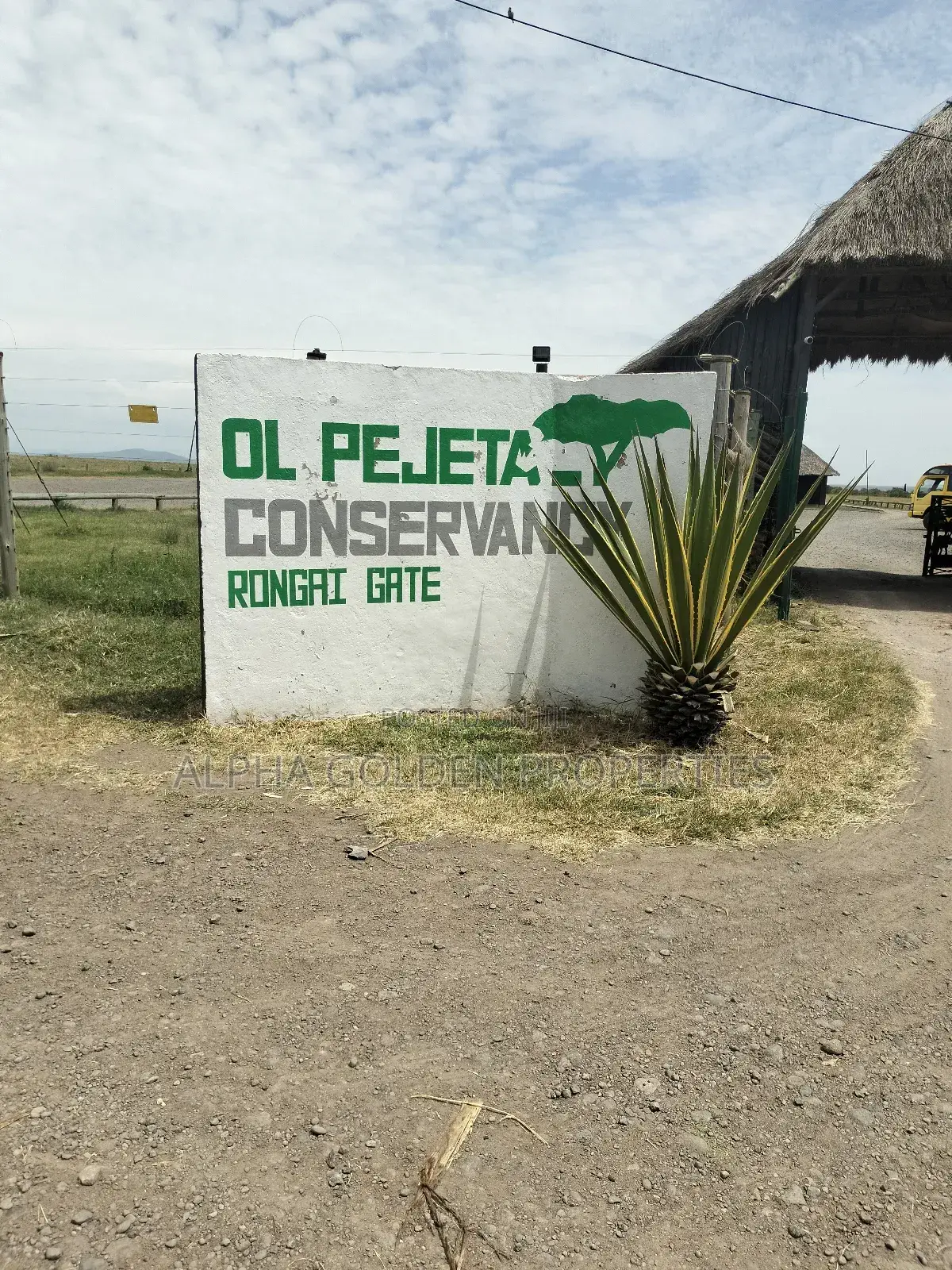 Olpajeta 2 Acres Touching It's Fence