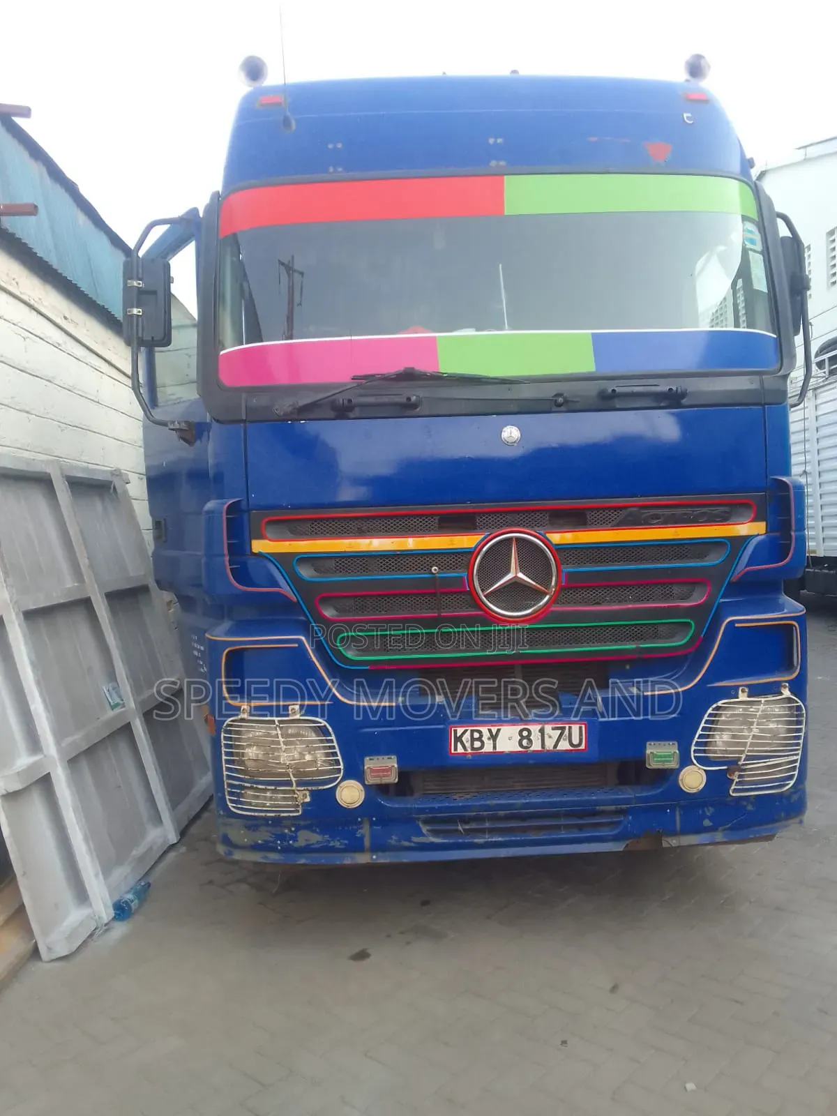 Boxbody Trailer Accessible for Transit Transport Services