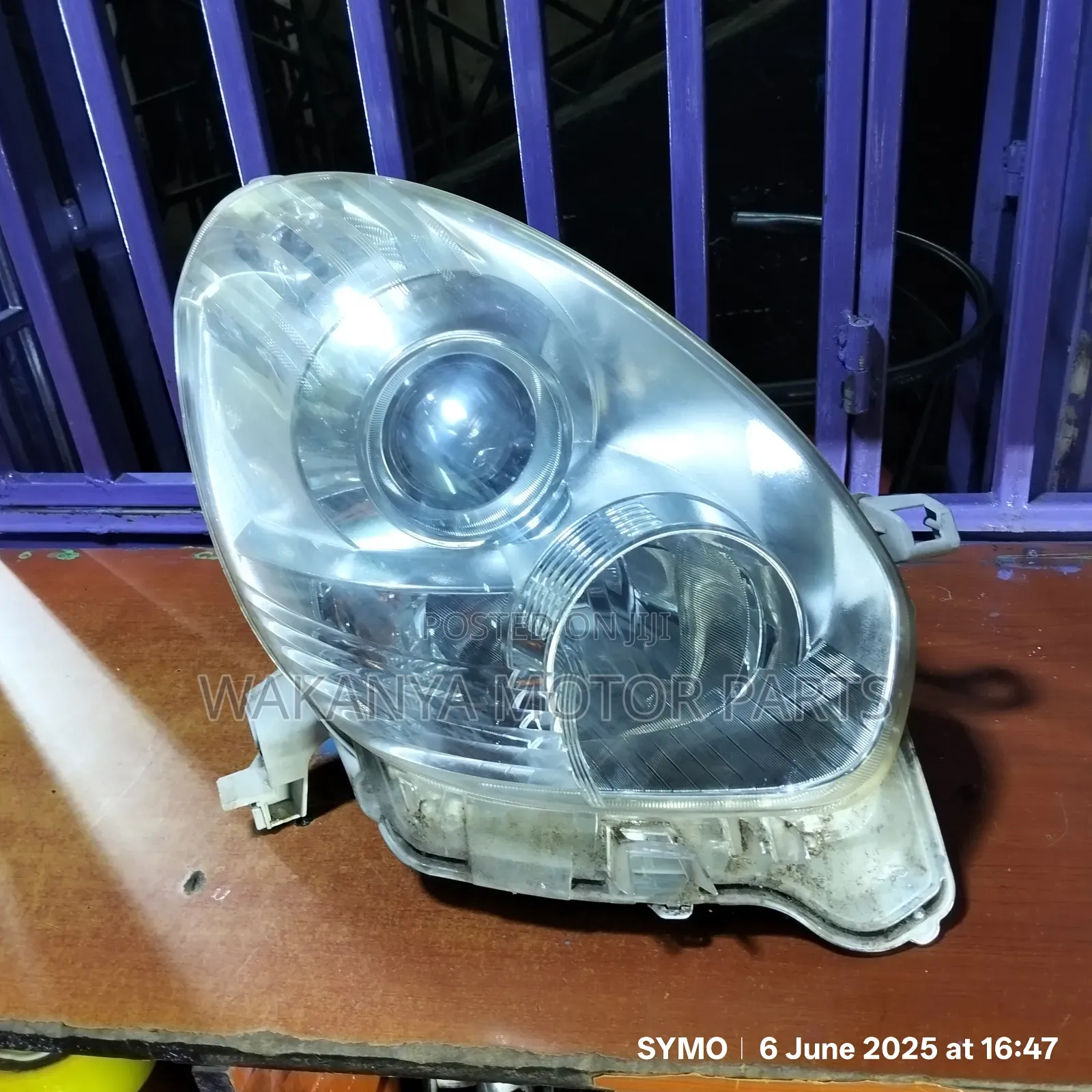 Toyota Passo 2011/2013 Non Xenon Head Lamp With Focus