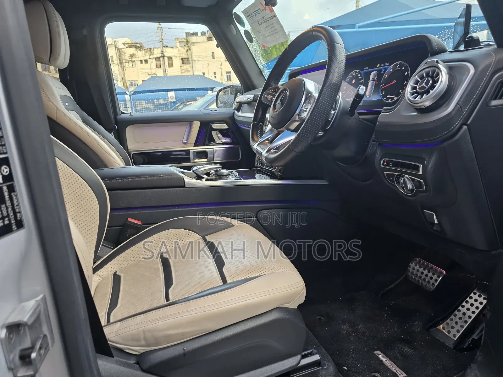 Mercedes-Benz G-Class 2023 Silver