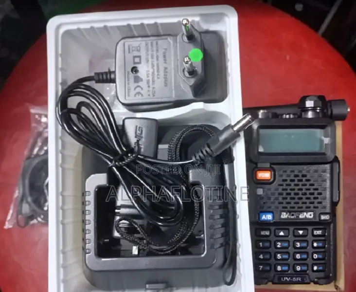 Baofeng Uv-5r Dual Band (Vhf/Uhf)Two-Way Radio