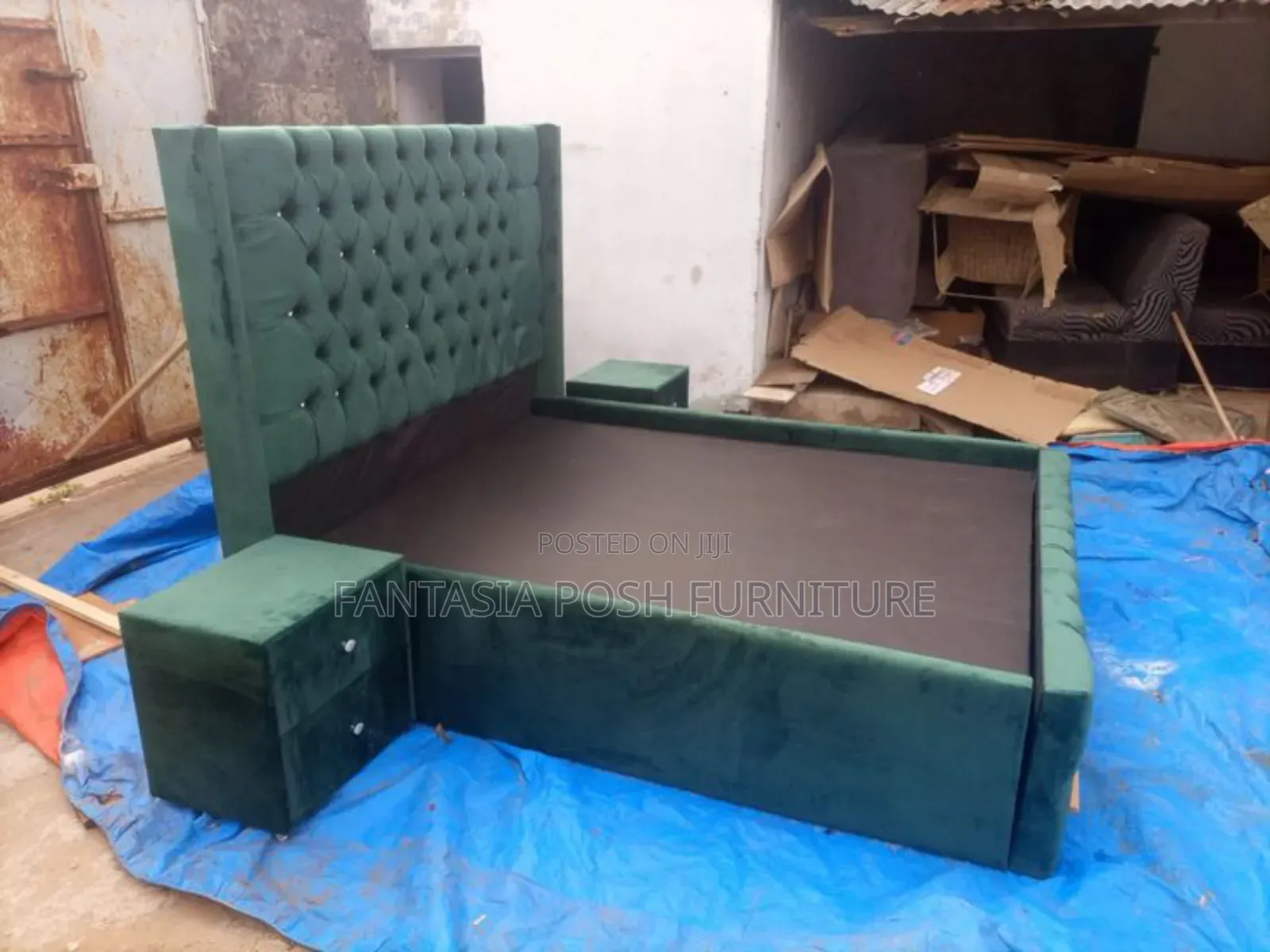 Emerald Green Mocket Velvet Bed Frame (S) 5 by 6