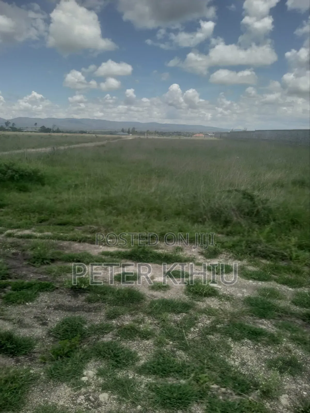 Kangundo Road Near Maala 1ac Touching Tarmac for Sale