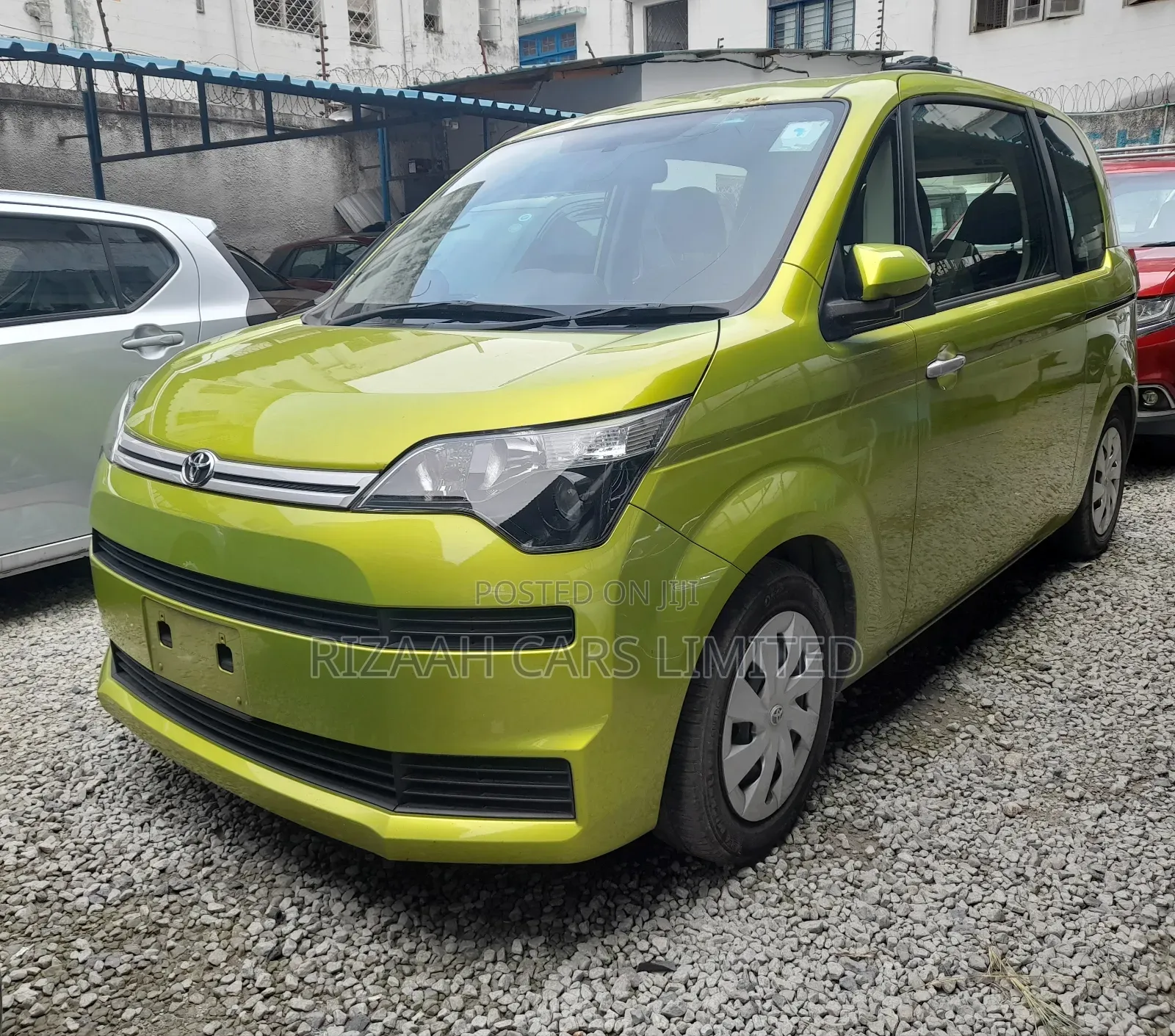 Toyota Spade 1.5 2018 Green