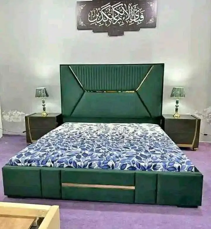 5*6 Deep Green Velvet Mocket Bed