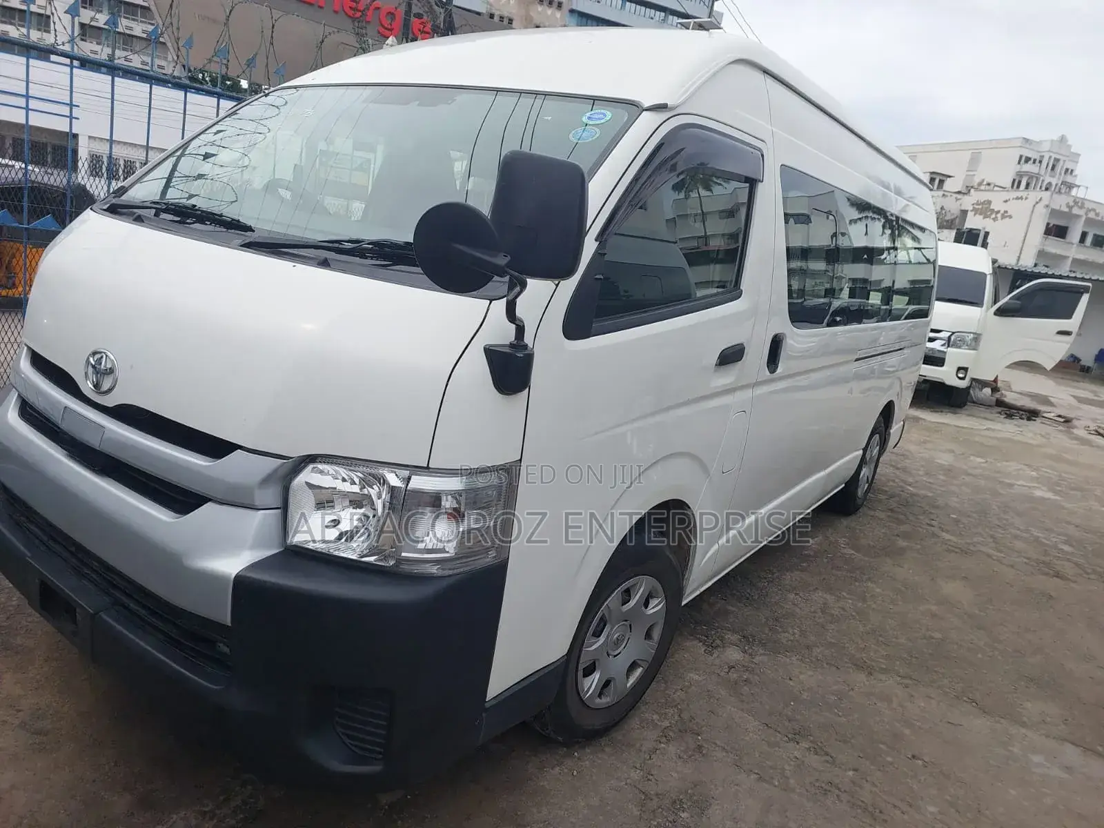 Toyota Grand HiAce 2018 White