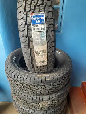 225/65r17 Bf Goodrich