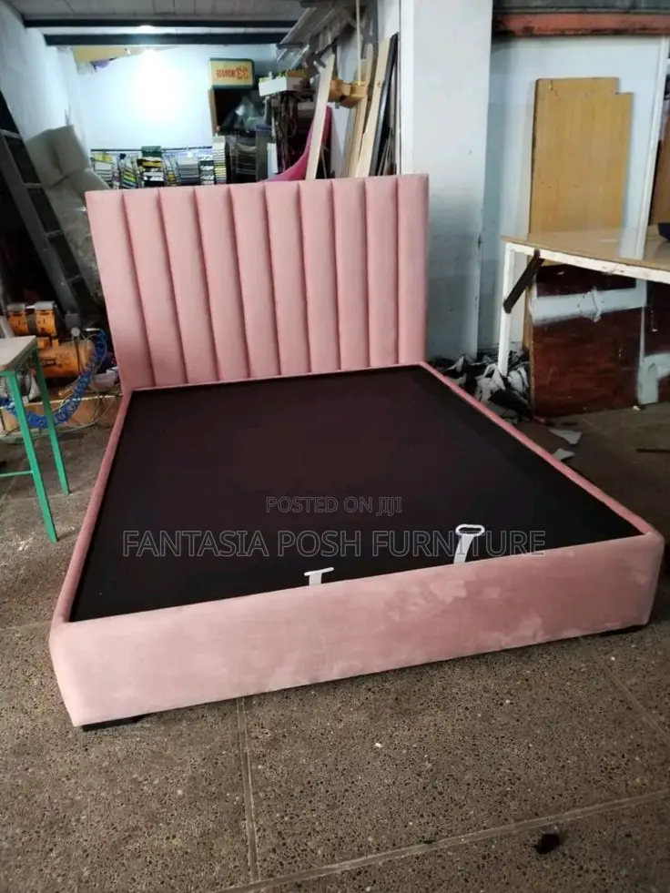 5*6 Chester Bed in Soft Blush Pink
