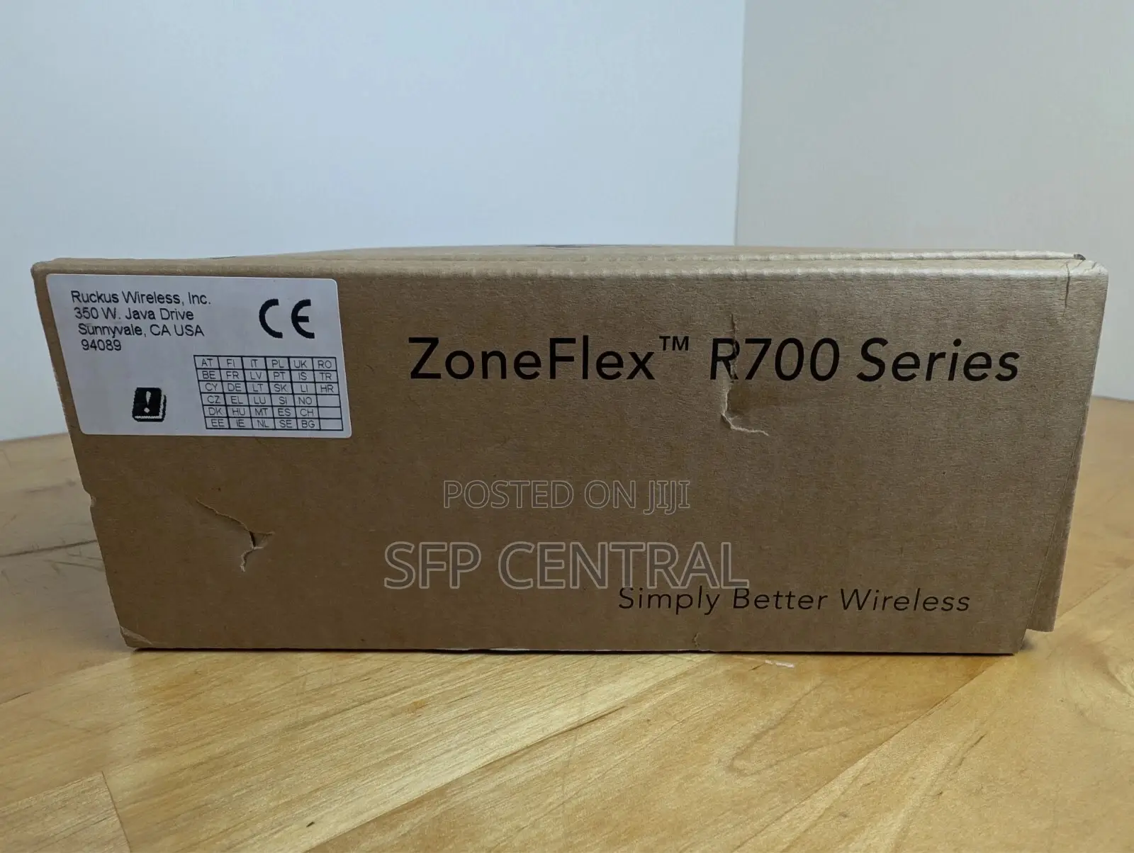 Ruckus R700 Indoor 802.11ac 3x3:3 Wi-Fi Access Point