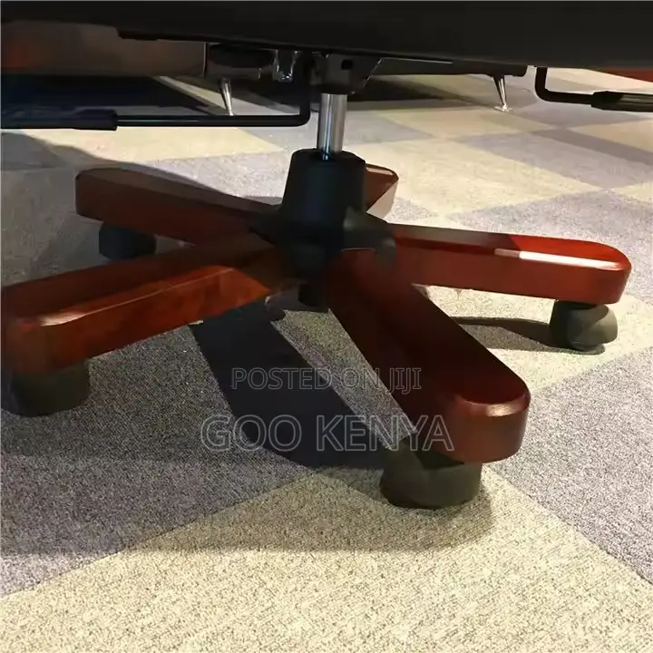 Office Chair ; Luxury Classic Modern Leather Office Chair