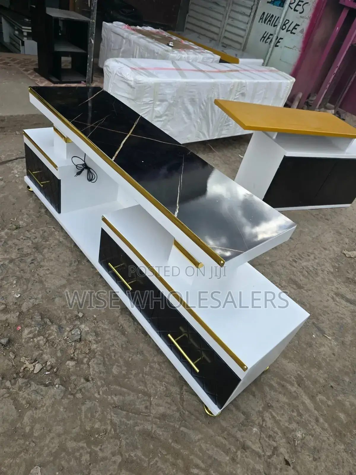 5fts Tv Stand  With Marble Top And Gold Strip