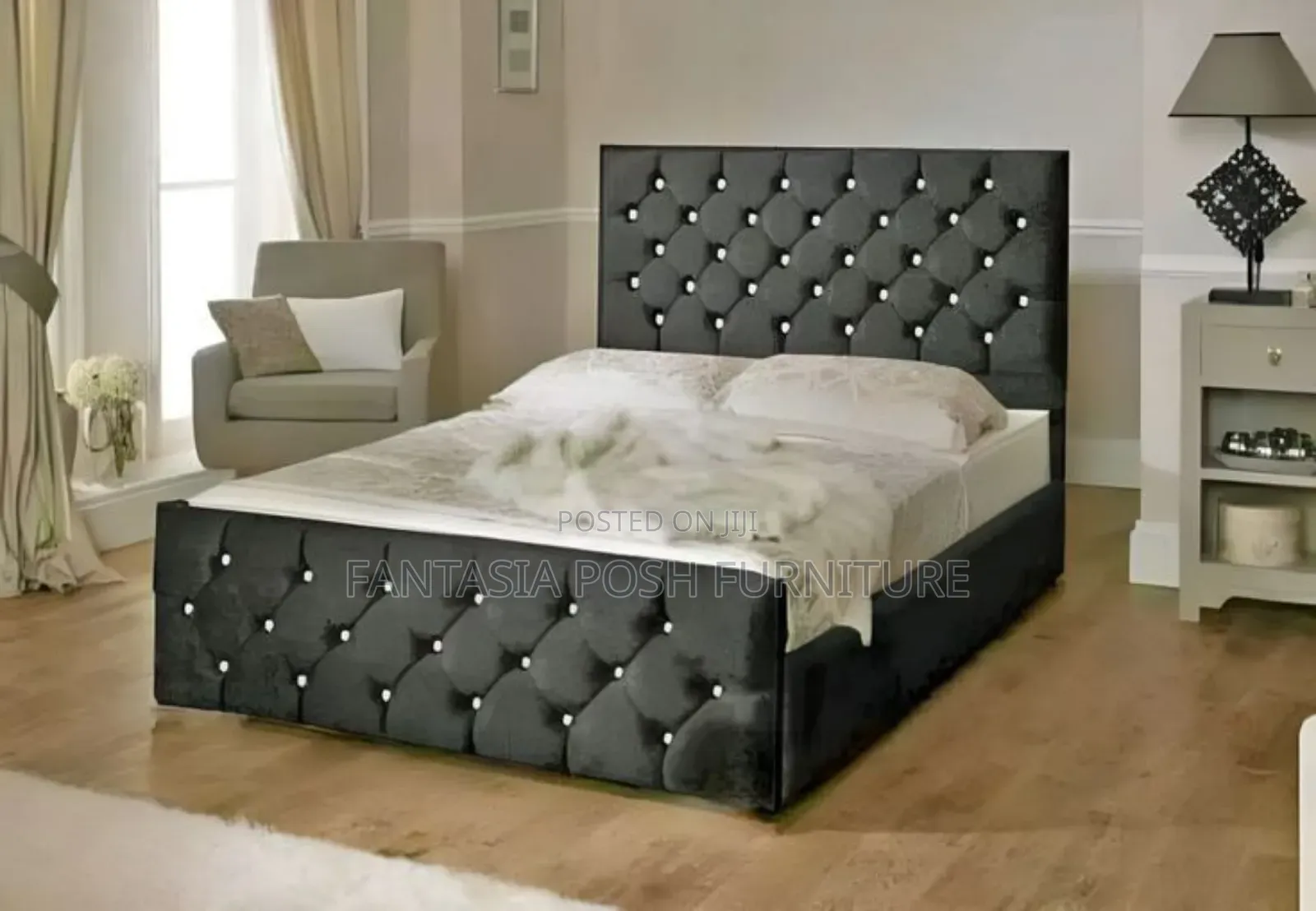 5x6 Black Diamond Tufted Bed - Free Delivery