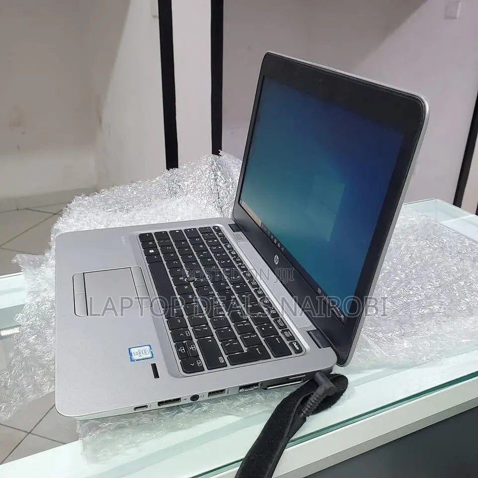 Laptop HP EliteBook 820 G3 8GB Intel Core I5 SSD 256GB