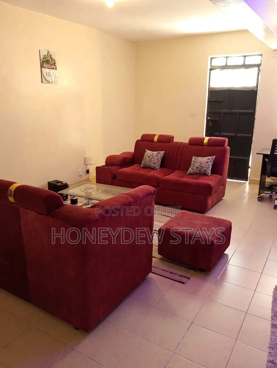 Stylish 1br Apartment at Acacia Court Behind Veteran Hospita
