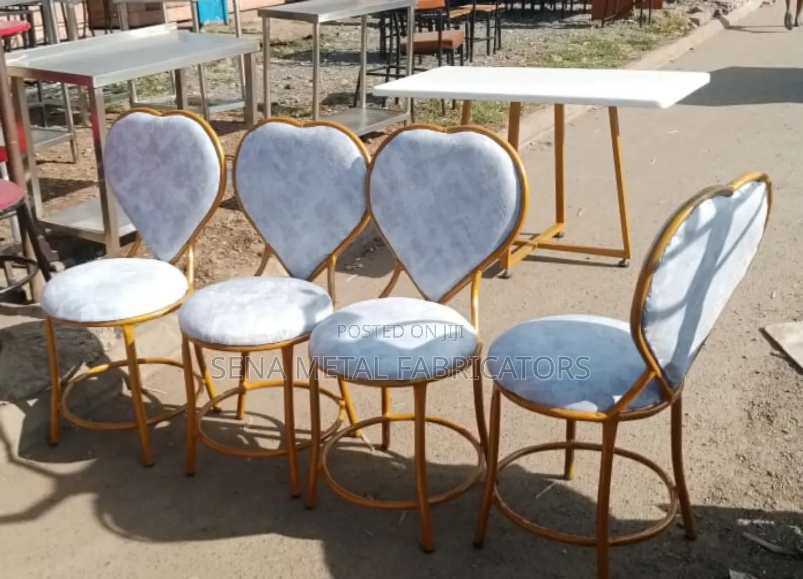 Salon Hearts Seats With Metal Frame.