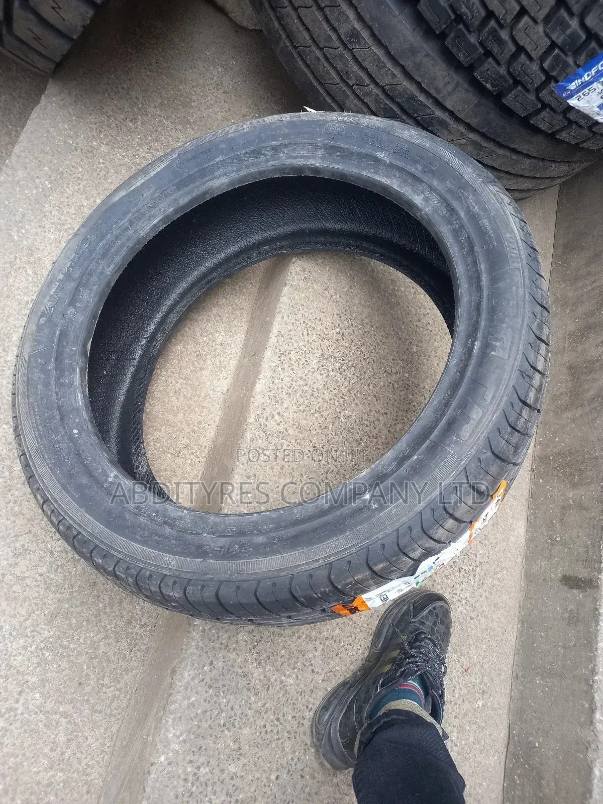 215/45r17 Boto