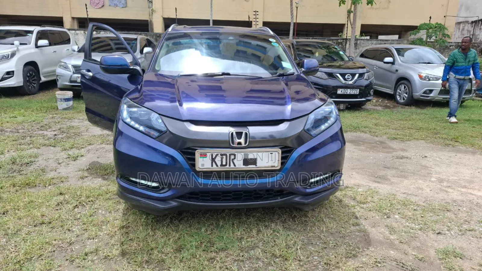 Honda Vezel 1.5 Hybrid 2WD 2017 Blue