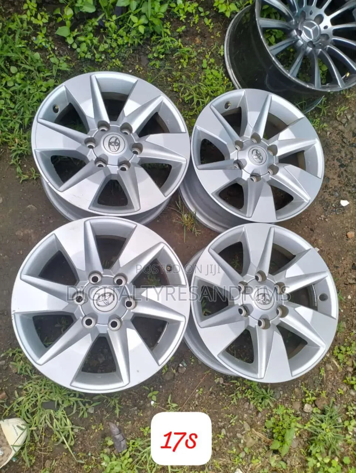 Original Toyota Prado Tx Rims Size 17"At Affordable Cost