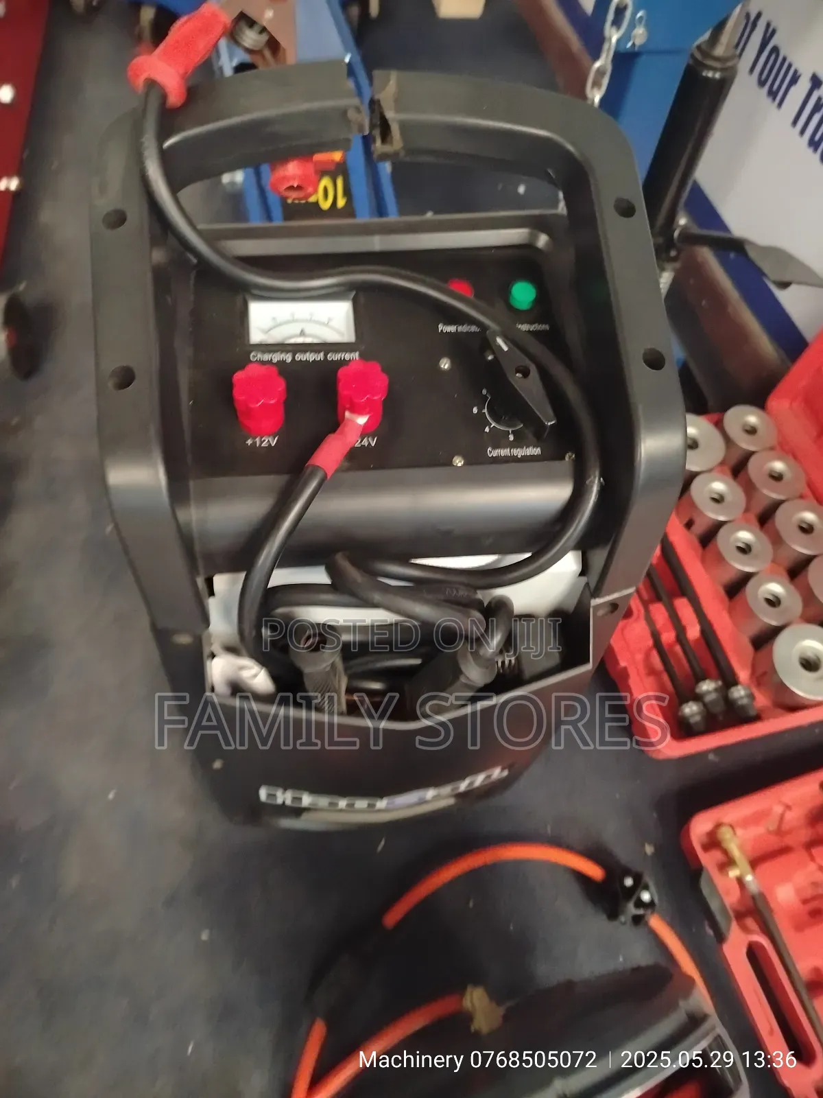 Heavy Duty Commercial Battery Charger Upto 12batteries