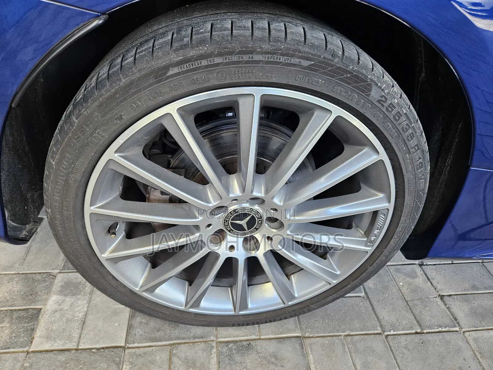 Mercedes-Benz C180 2018 Blue