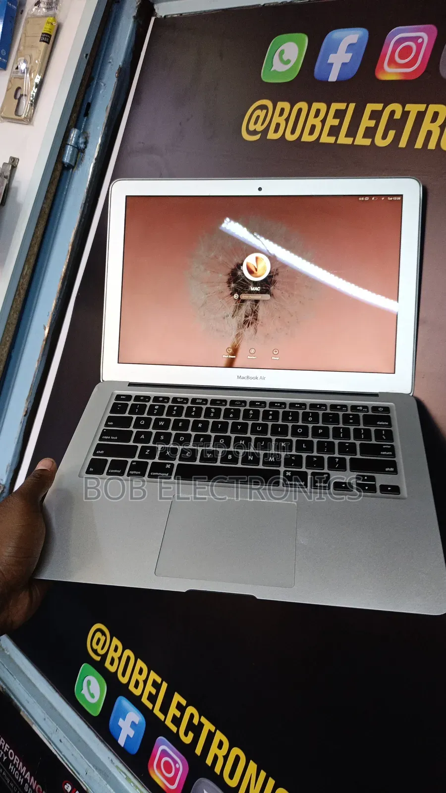 Laptop Apple MacBook Air 4GB Intel Core i5 SSD 128GB