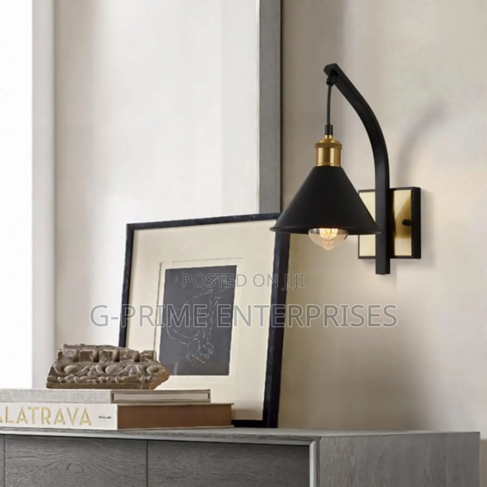 Black Retro Wall Light