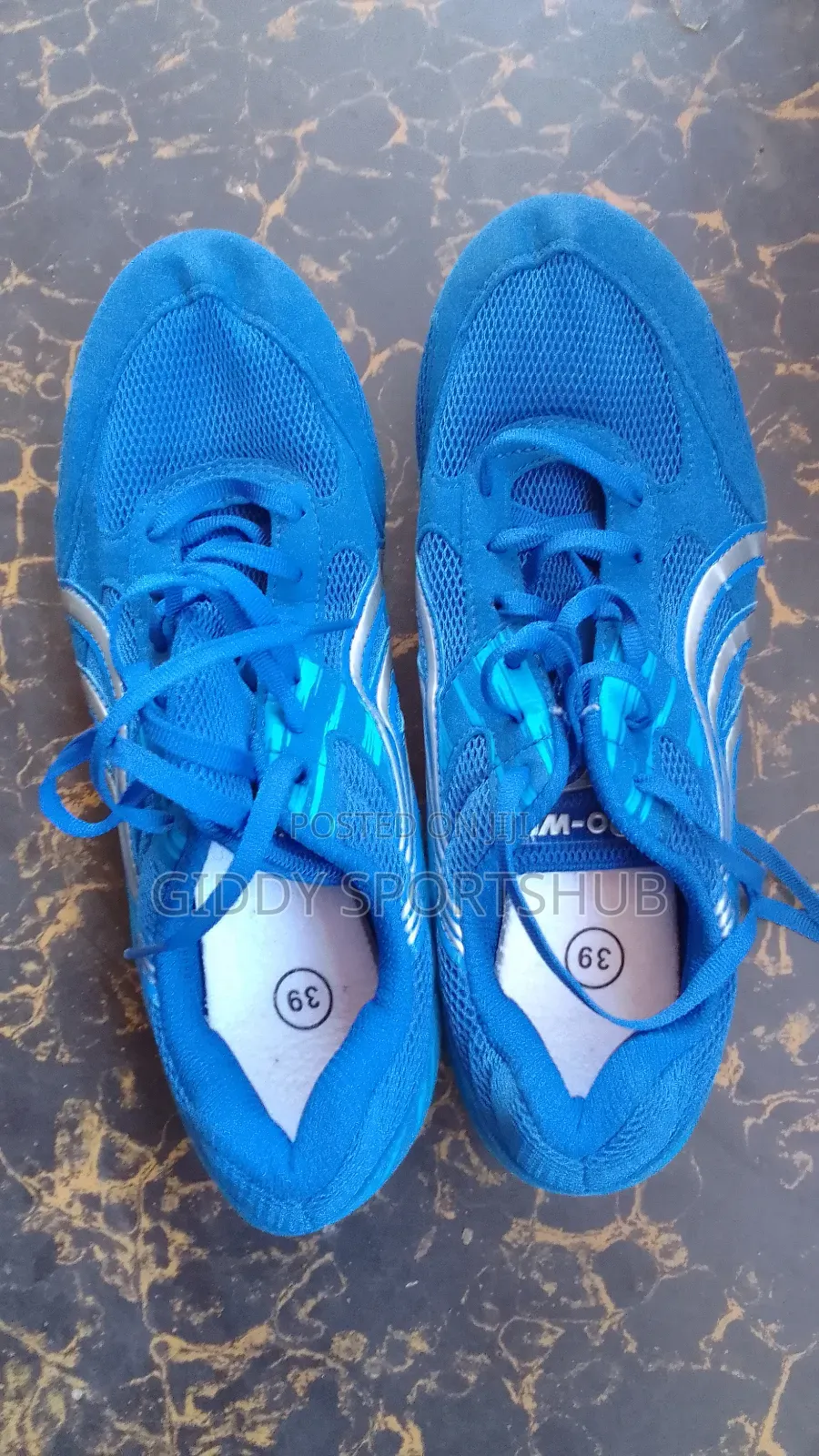 Running Spikes Mtumba(Size 39).