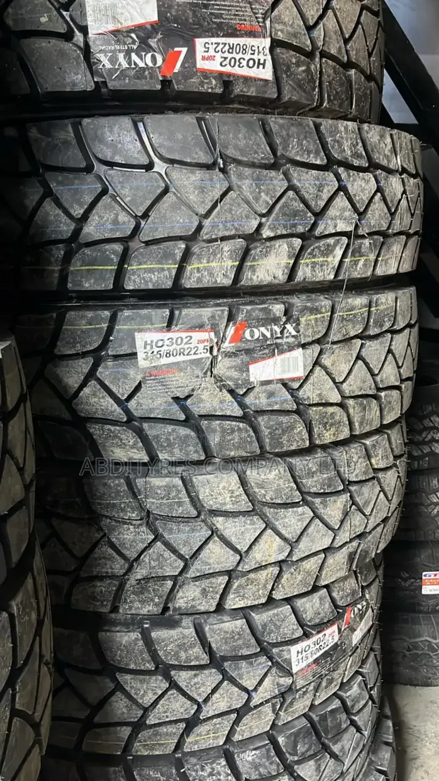 315/80r22.5 Onyx H0302